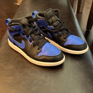 Kids size 2 Nike Jordan’s